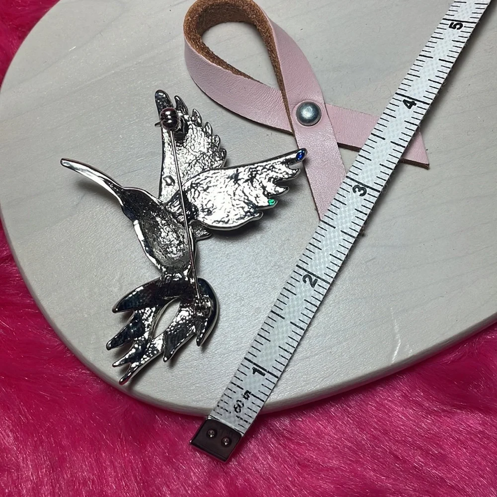 Exotic Multi Colored Dimensional Hummingbird Brooch